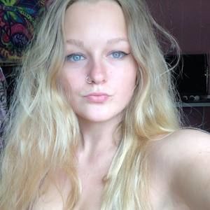 Meet your Posher, Halley